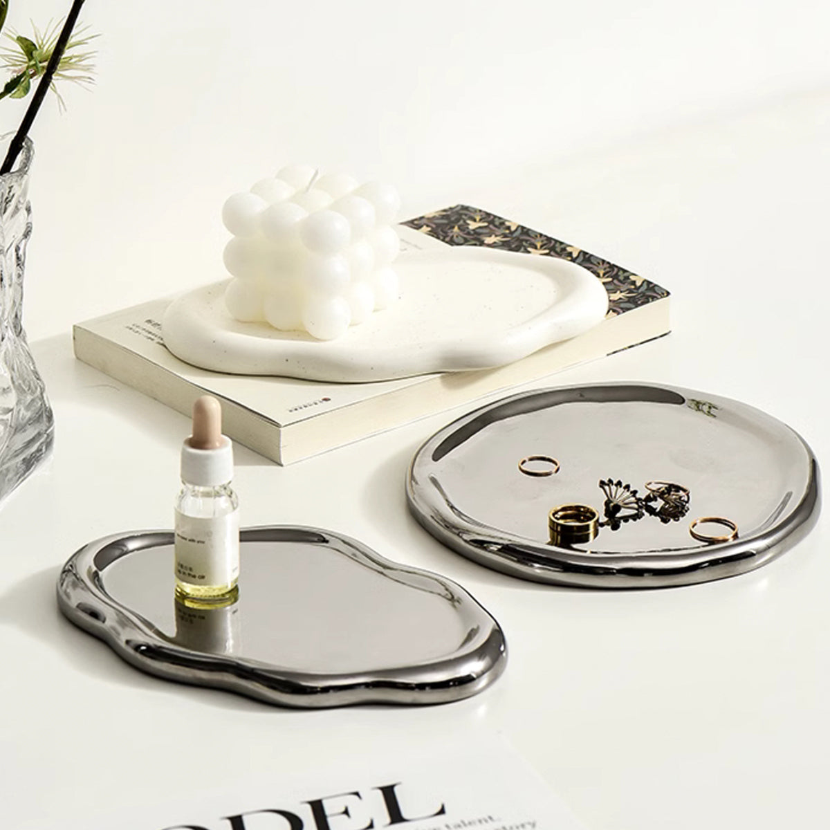 Fluid Ceramic Tray