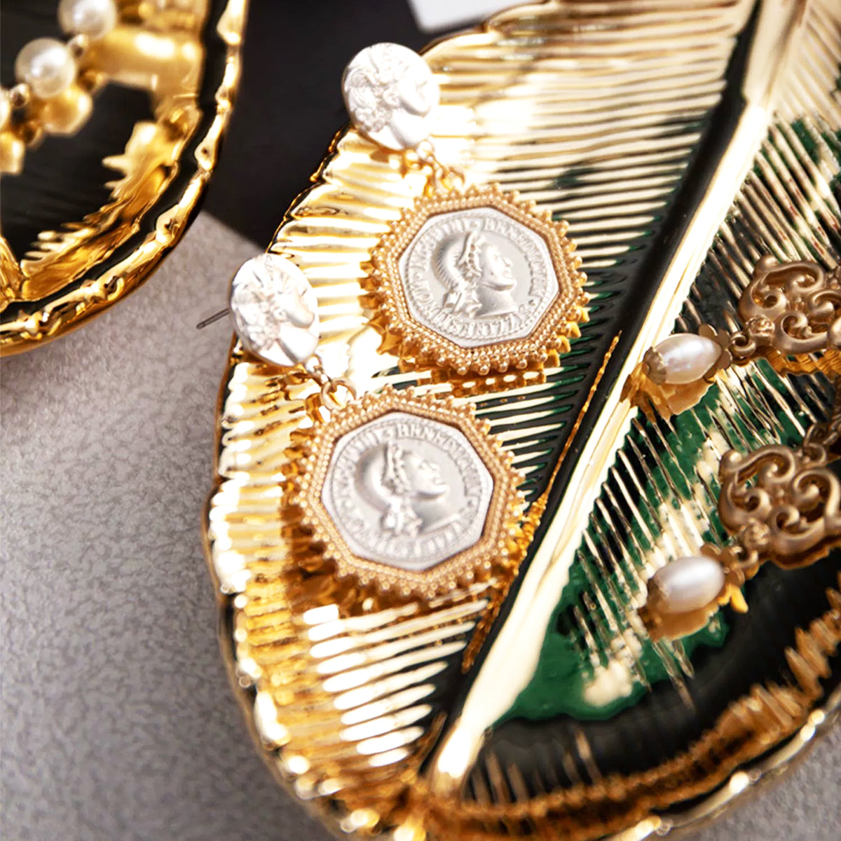 Ceramic Golden Leaf Jewelry Tray