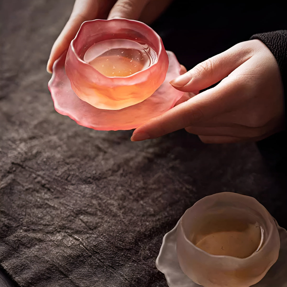 Irregular Glacier-Style Scrub Glass Teacup Set (1 Cup + 1 Plate)