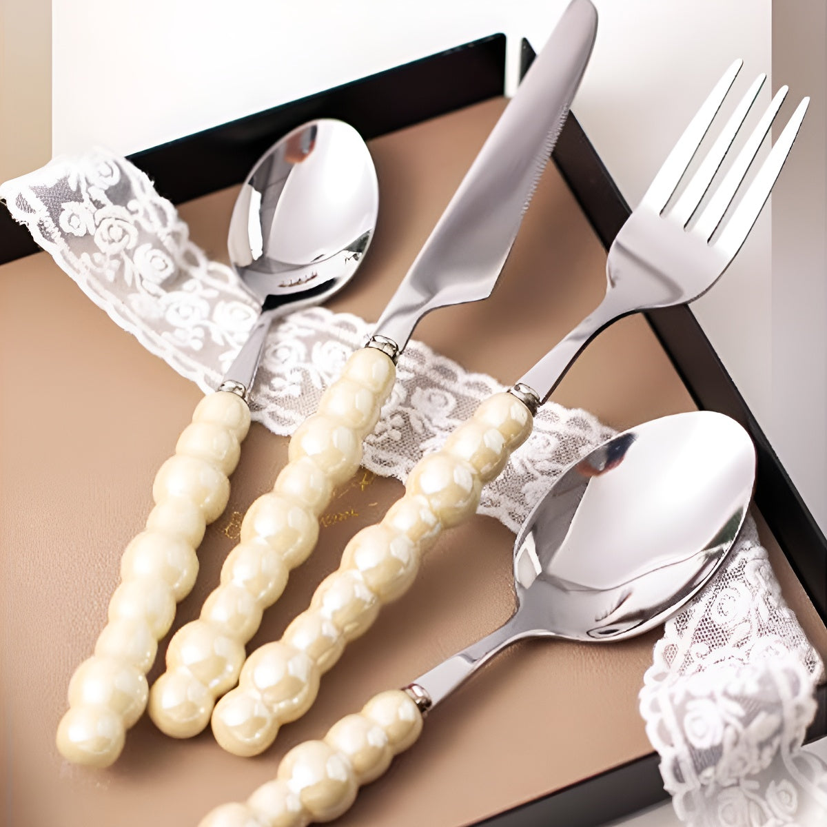 4PCS Pearl Inspired Ceramic Handle Stainless Steel Cutlery Set