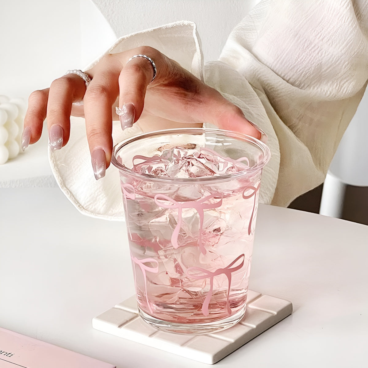 Bowknot Ribbon Pattern Glass Tumbler