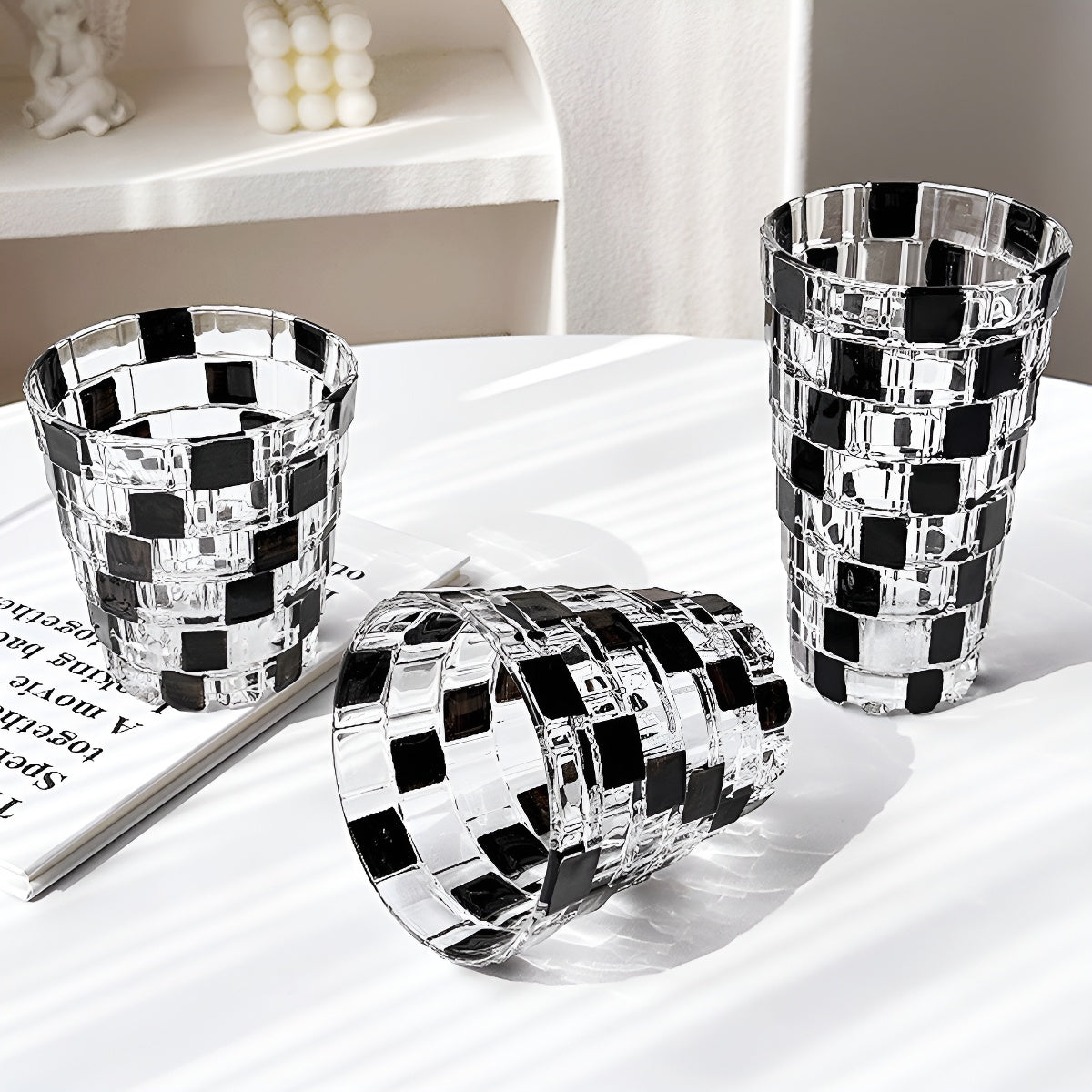 Black & Clear Woven Texture Glass Tumbler