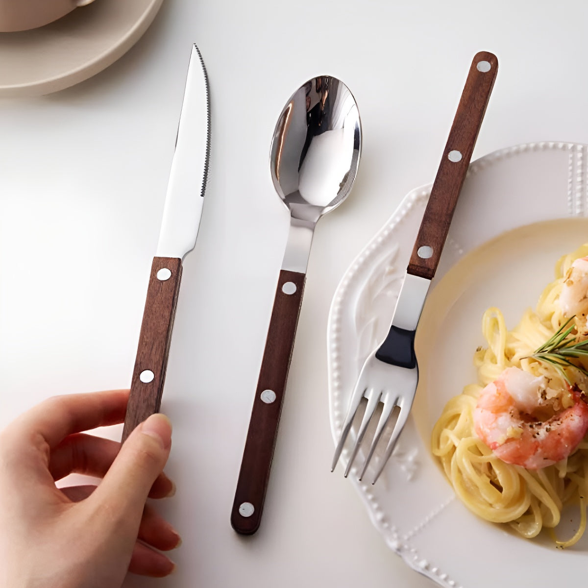 Wooden-Style Handle Stainless Steel Cutlery Set
