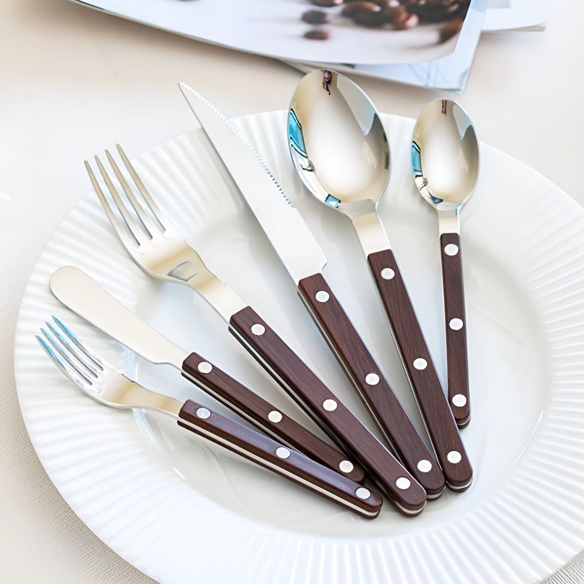 Wooden-Style Handle Stainless Steel Cutlery Set