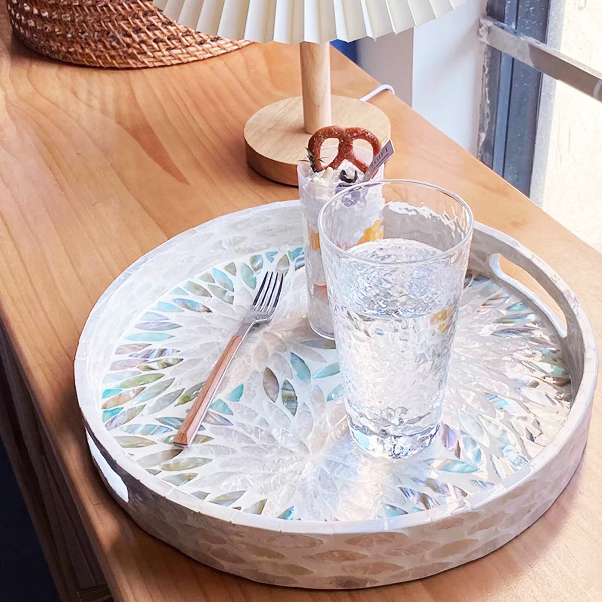 Ocean Bloom Petal Mother of Pearl Round Serving Tray