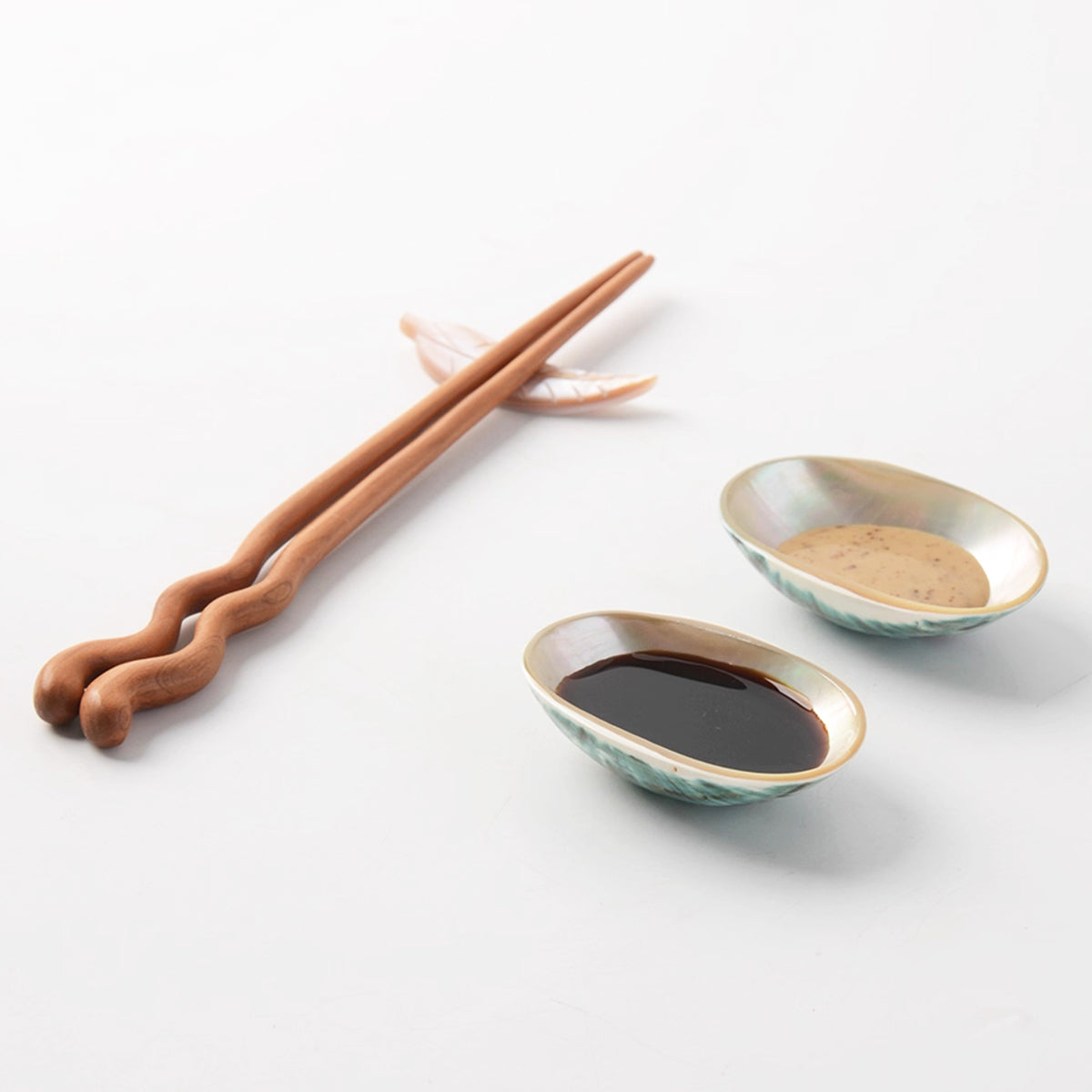 Mother-of-Pearl Sauce Dip Dish