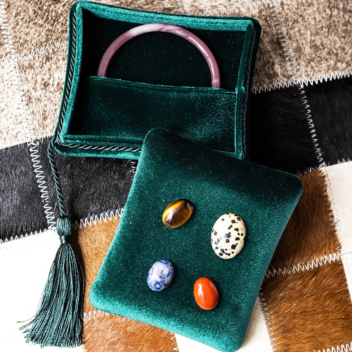 Natural Stone Decoration Velvet Travel Jewelry Case