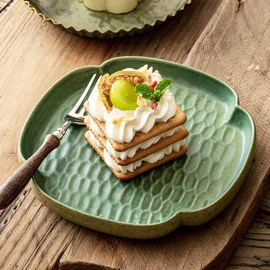 6 Inch Dark Green Textured Clover Ceramic Plate