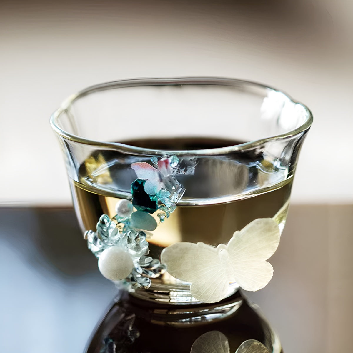 Butterfly Pearl Relief Glass Tea Cup